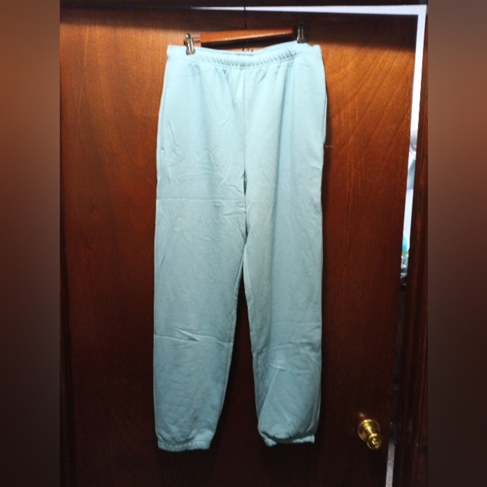 Nia The Brand NWT Jogger's Side Pockets Size Medium Blue Cotton Blend